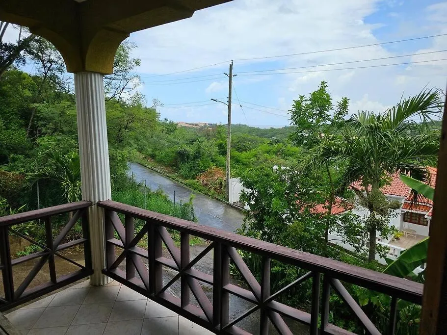 Apartment Free Airport Pickup - Spacious 1-Bedroom Apt #2 - 5 Mins To Sgu True Blue Grenada